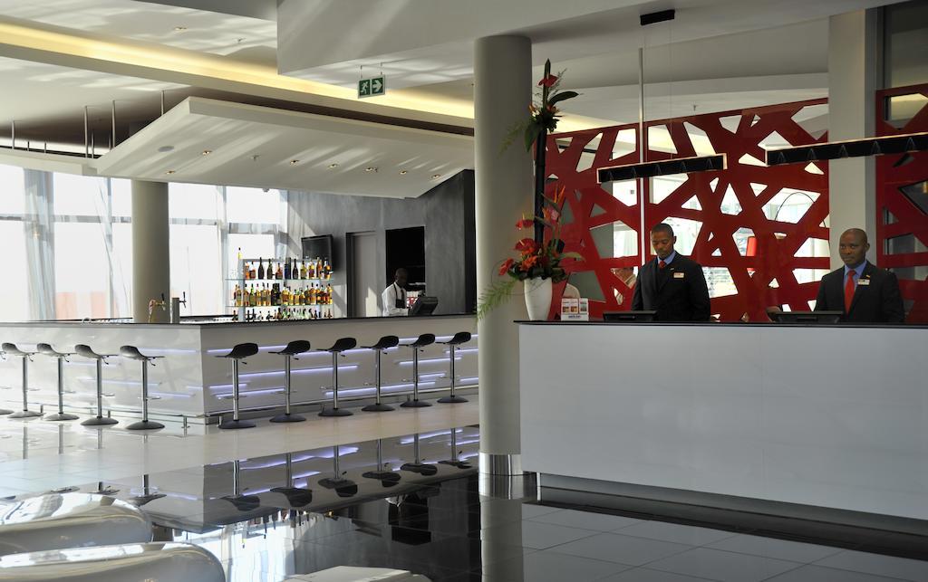 Park Inn Sandton Joanesburgo Exterior foto
