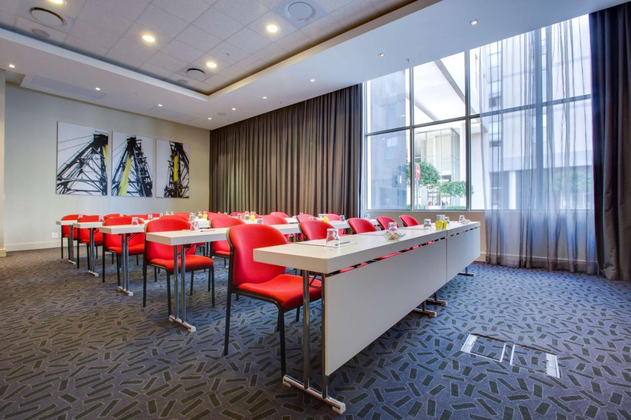 Park Inn Sandton Joanesburgo Exterior foto
